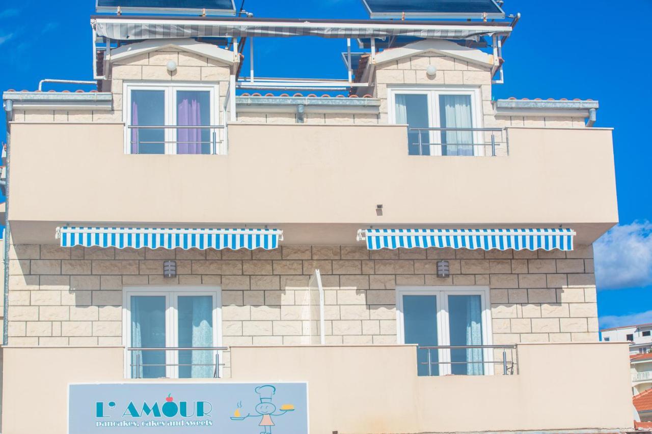 Apartmani Riva 로고즈니차 외부 사진