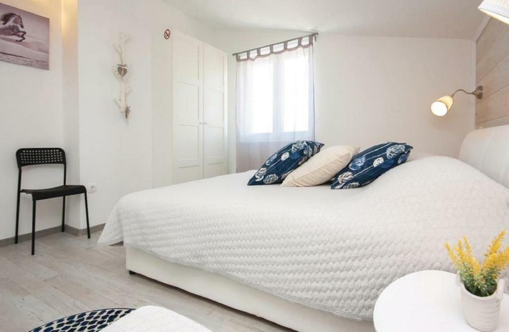 Apartmani Riva 로고즈니차 외부 사진