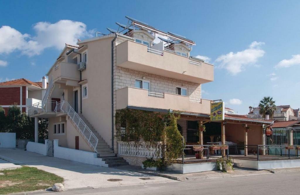 Apartmani Riva 로고즈니차 외부 사진