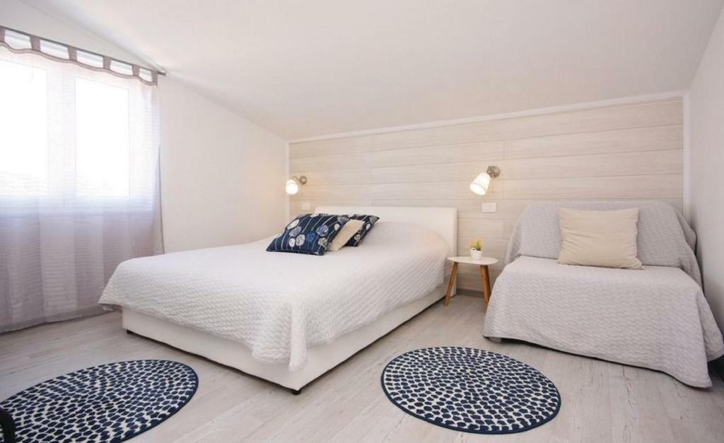 Apartmani Riva 로고즈니차 외부 사진