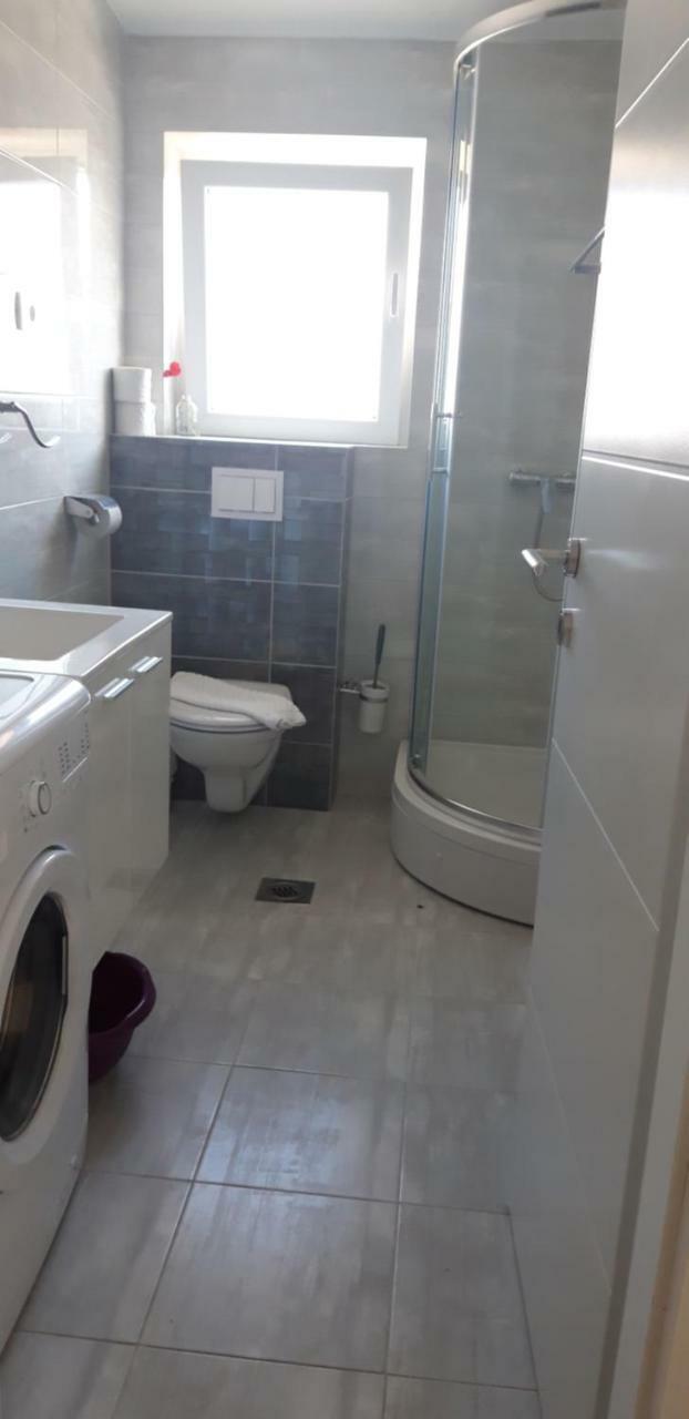Apartmani Riva 로고즈니차 외부 사진